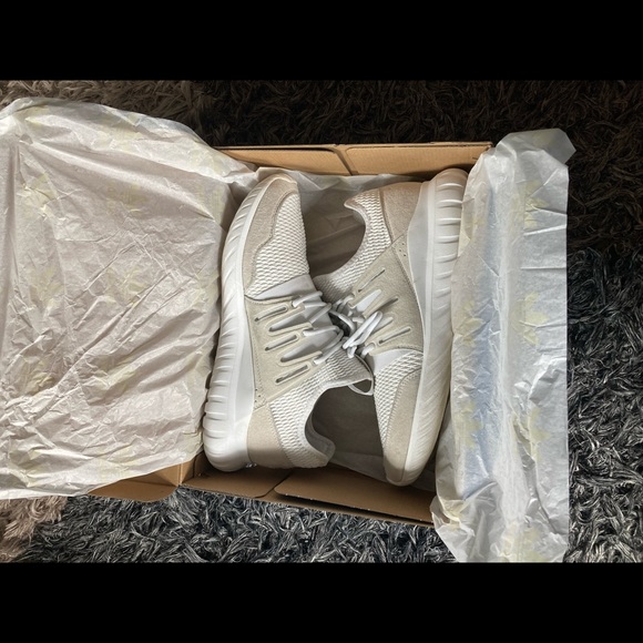 Tubular Radial ‘White’ Size 9.5M - Picture 7 of 10